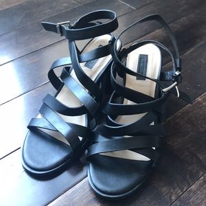 Forever 21 black strapped block heel sandal size 6